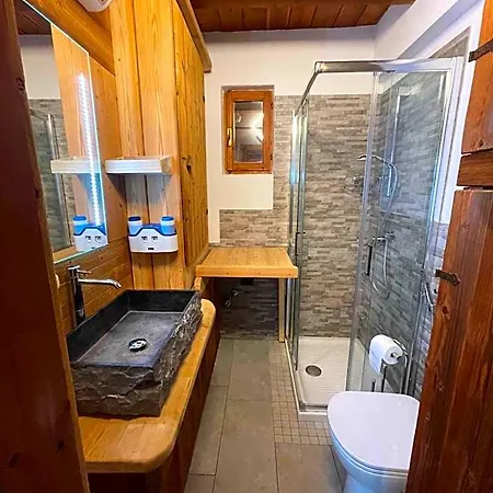 Chacaril Hotell