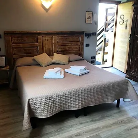 Chacaril Hotell 2*